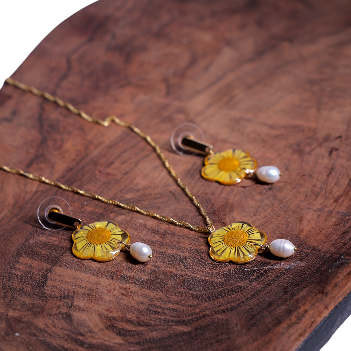 Aster Necklace + Earring Set