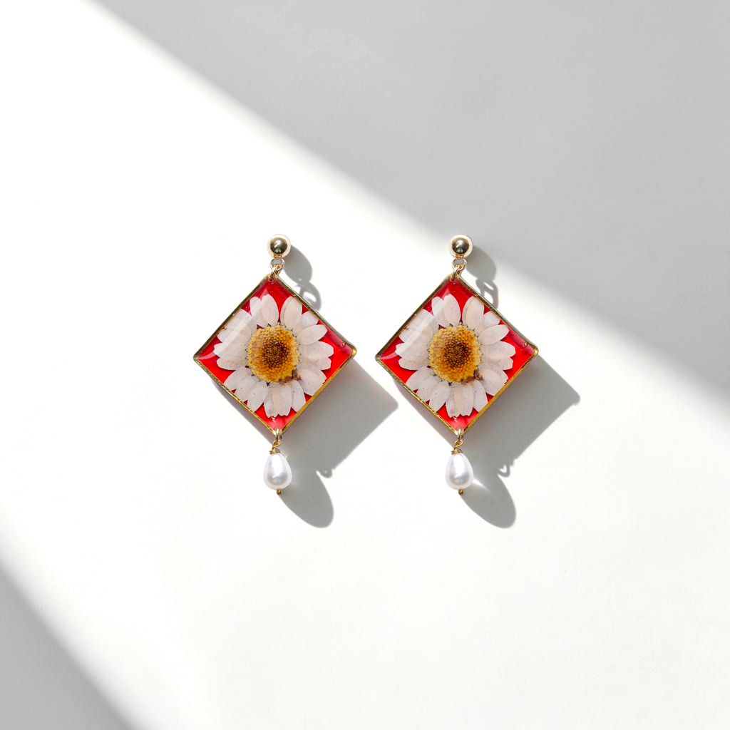 White Daisy & Freshwater Pearl Botanical Jewelry Set