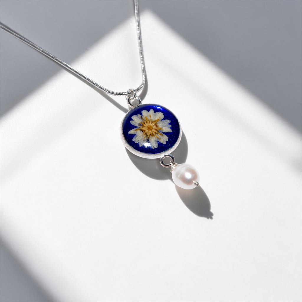 Pearly Everlasting Necklace